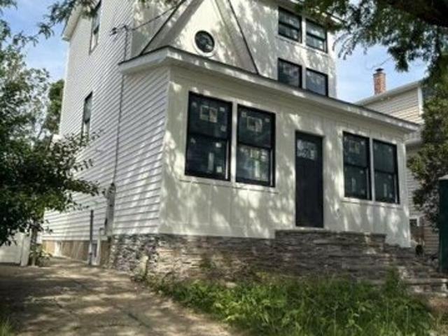 House for sale in Millburn