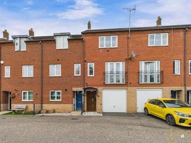 House for sale in Camp Hill
