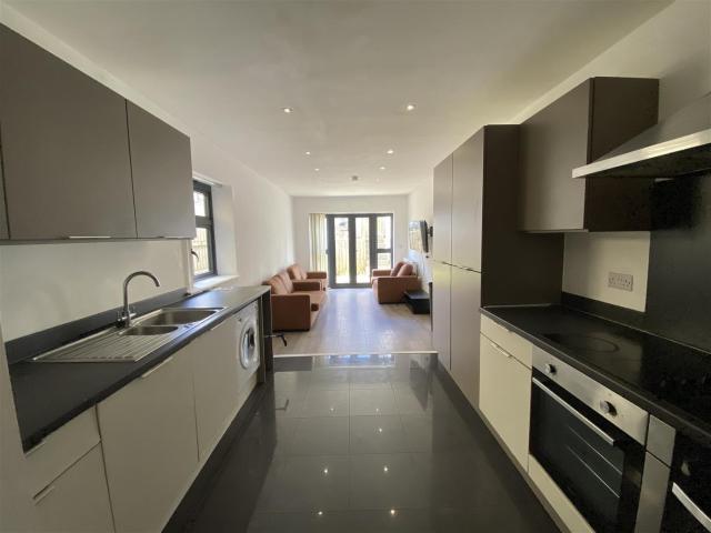 House for rent in Falcon Lodge, Wales