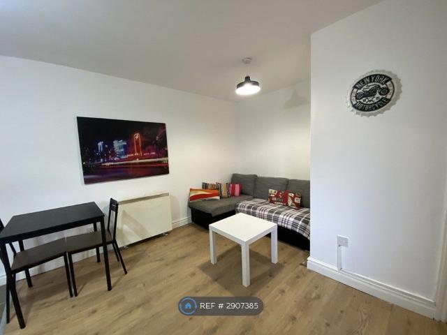 Apartment for rent in Aylestone Park, Old Wharf