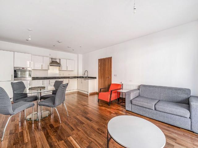 Apartment for rent in East Greenwich, Greater London