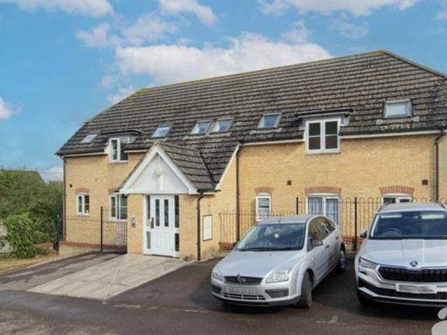 House for sale in Steeple View, Essex