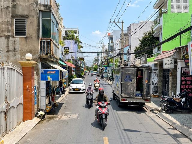 Nhà mặt phố bán