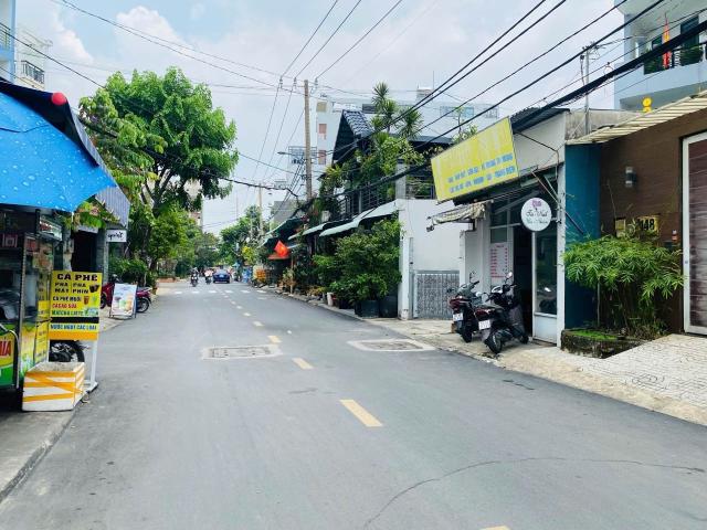 Nhà mặt phố bán
