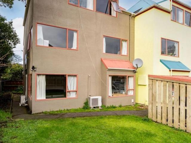 Apartment for rent in Otakou