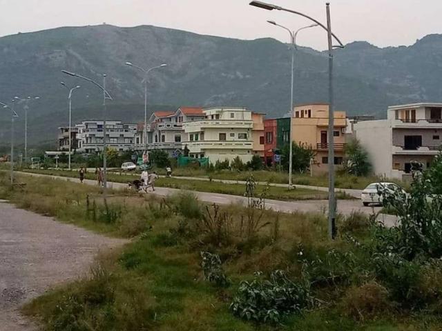Land for sale in Islamabad