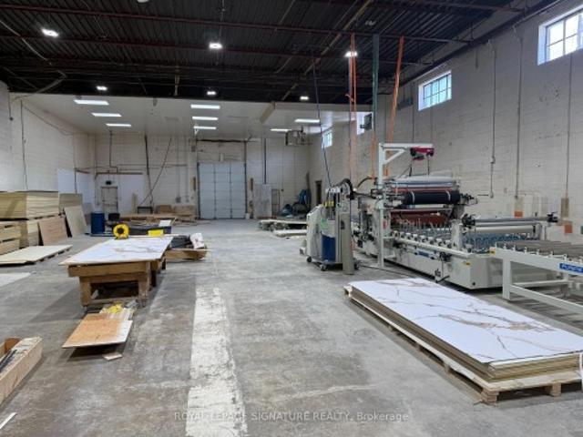 Commercial for rent in York, Ontario