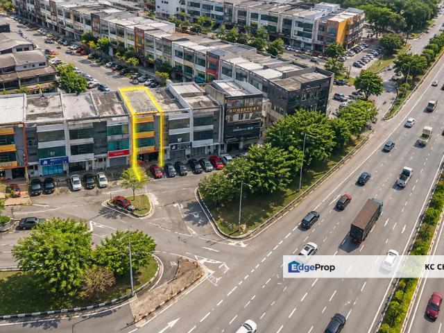 Shop for sale in Petaling, Subang Jaya