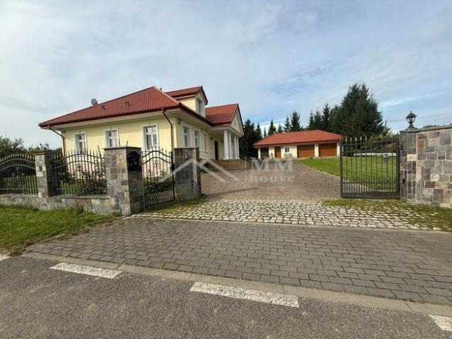 Dom na sprzedaż w Płoskinia, powiat braniewski