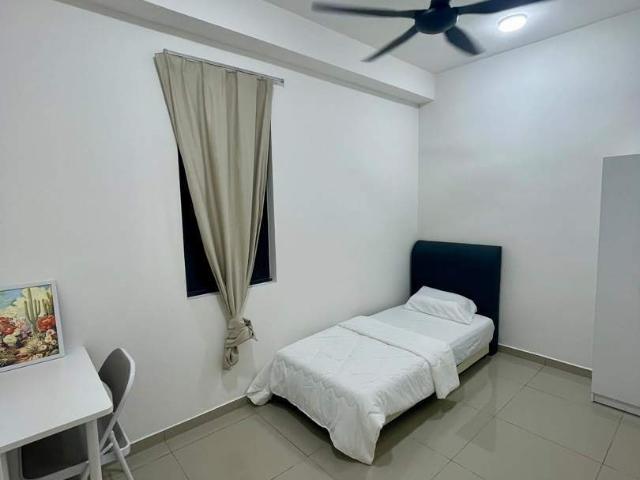 Room for rent in PJU 8, Petaling Jaya