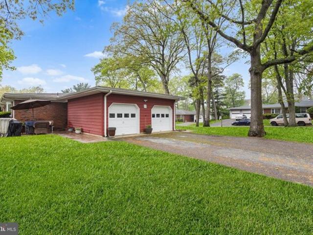Condo for sale in Brick