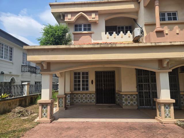 Residential House for rent in Petaling, Alam Impian
