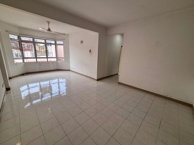 Apartment for sale in Petaling, Damansara Damai