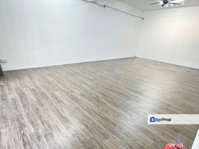 Shop for rent in Kajang, Langat