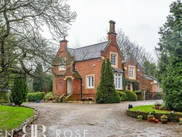 House for sale in Lyons, Greater London