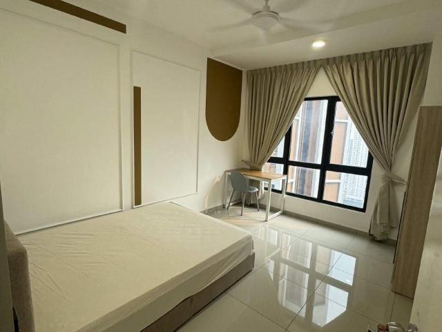 Room for rent in PJU 8, Petaling Jaya