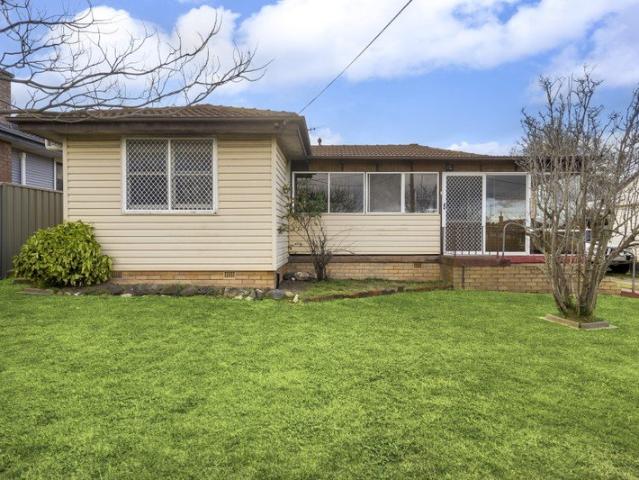 House for sale in Brisbane Grove, New South Wales