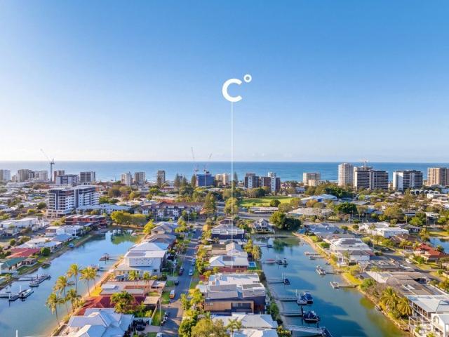 House for sale in Palm Beach, Gold Coast City