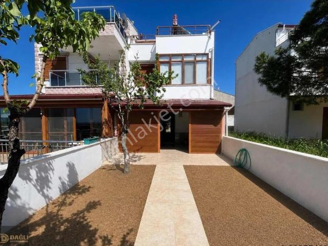 Ayvalik, Balikesir içerisinde satılık Villa