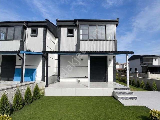 Ayvalik, Balikesir içerisinde satılık Villa