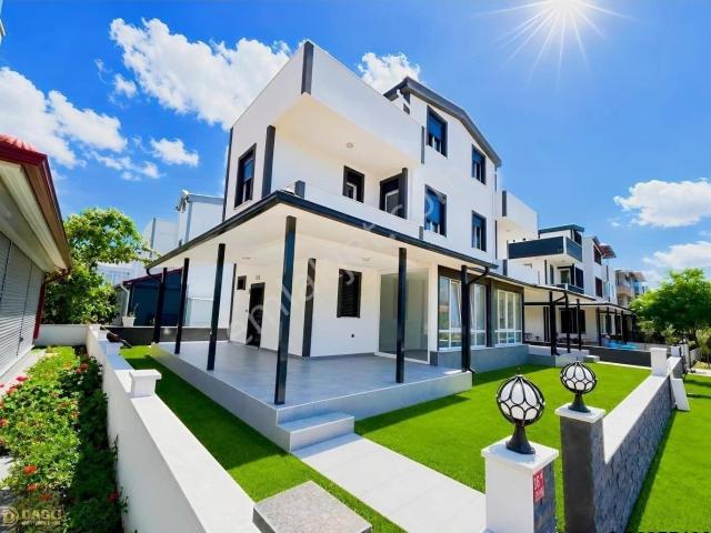 Ayvalik, Balikesir içerisinde satılık Villa