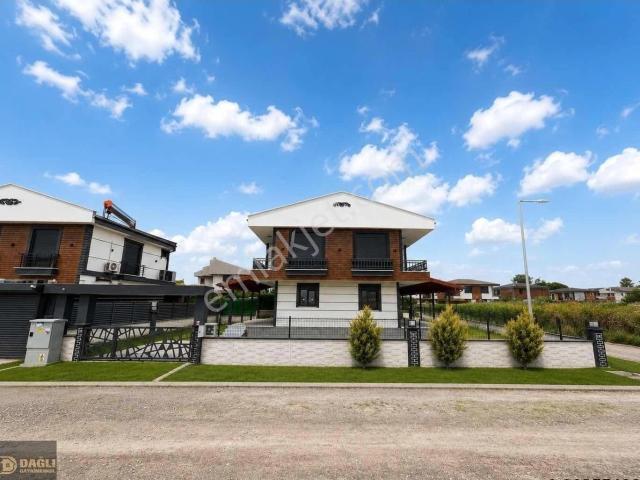 Ayvalik, Balikesir içerisinde satılık Villa