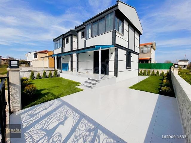 Ayvalik, Balikesir içerisinde satılık Villa