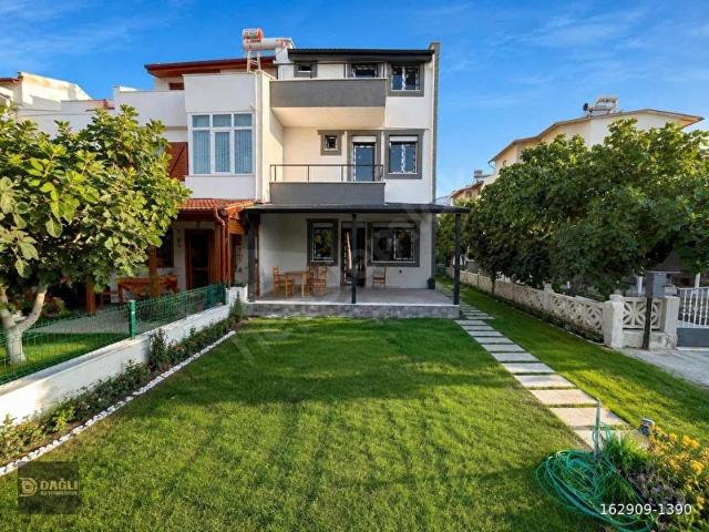 Ayvalik, Balikesir içerisinde satılık Villa