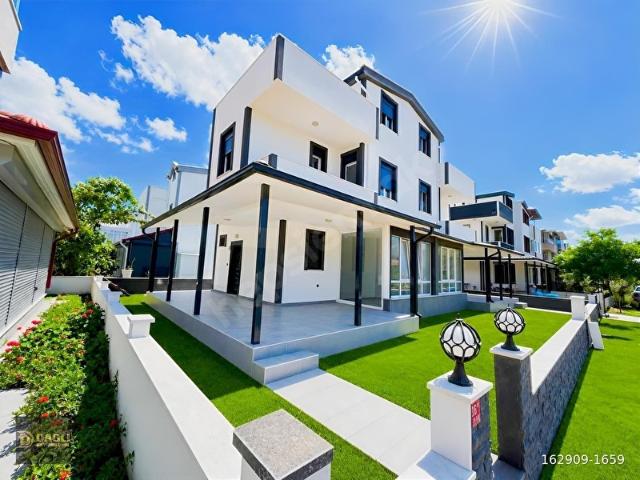 Ayvalik, Balikesir içerisinde satılık Villa