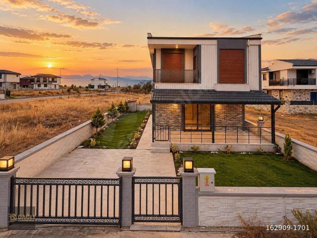Altınova Mahallesi, Ayvalık içerisinde satılık Villa