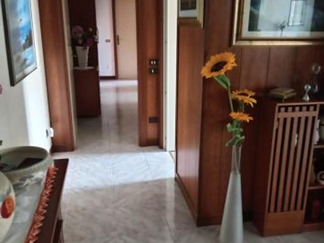 Appartamento in vendita a Buccinasco, Lombardia