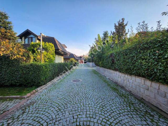 Nilüfer, Bursa içerisinde kiralık Villa