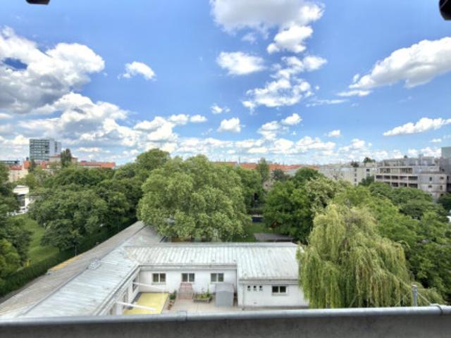 Dachgeschosswohnung kaufen in Meidling, Wien