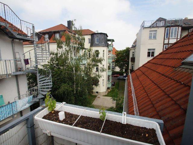 Dachgeschosswohnung kaufen in Gohlis-Mitte, Leipzig