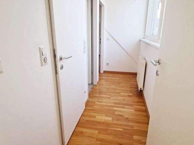 Dachgeschosswohnung mieten in Wien, KG Inzersdorf Stadt