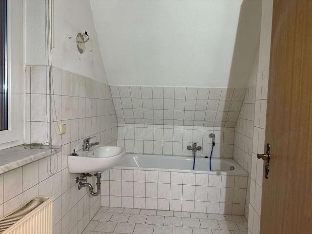 Etagenwohnung kaufen in Unterwellenborn, Goßwitz