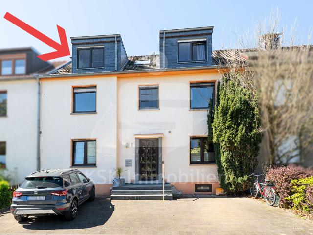 Dachgeschosswohnung kaufen in Flittard, Köln