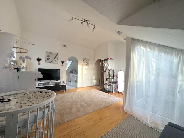 Dachgeschosswohnung mieten in Senden, Bayern