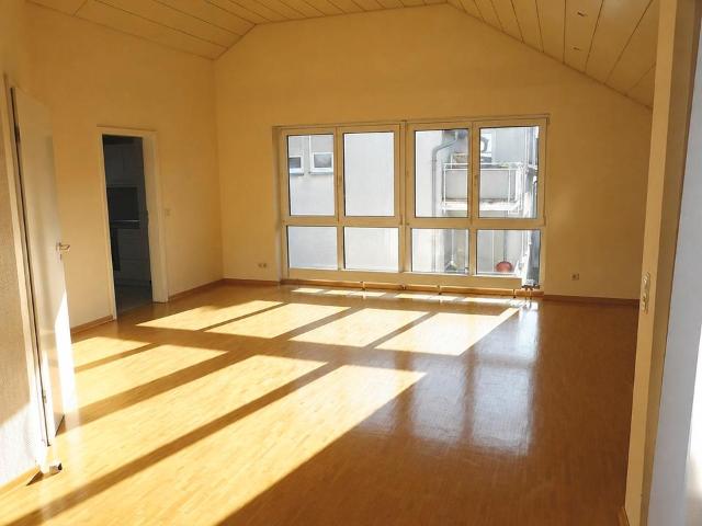 Wohnung kaufen in West, Frankfurt am Main