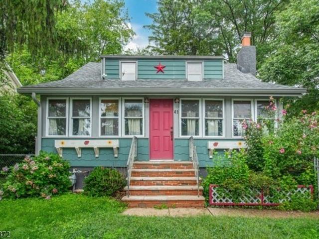 House for sale in Parsippany, New Jersey