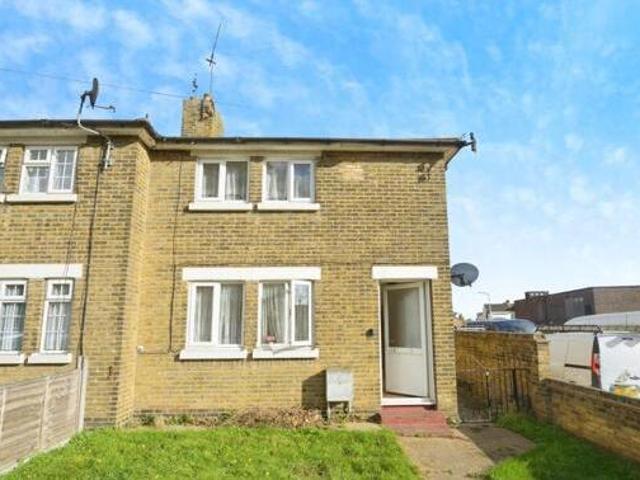 House for sale in South Ockendon, Essex