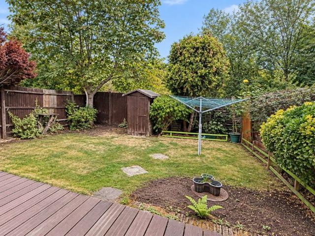 House for rent in London Borough of Ealing, Greater London