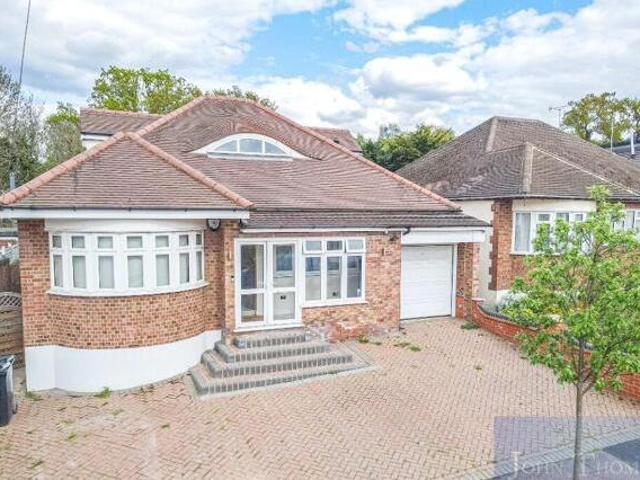 House for sale in Chigwell, Epping