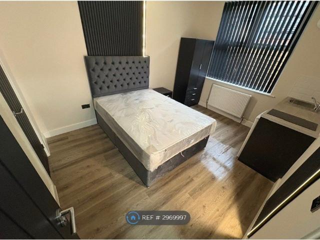 Room for rent in Calderstones