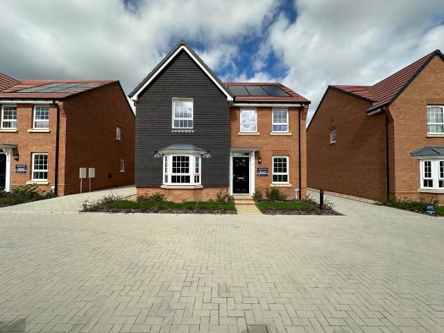 Apartment for rent in North Bersted, Arun