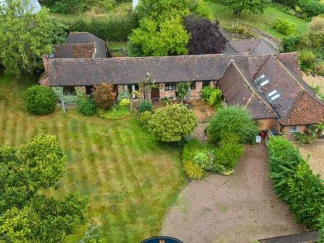 House for sale in Green Close, Warwickshire