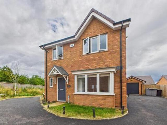 House for sale in Bromsberrow Heath, Gloucestershire