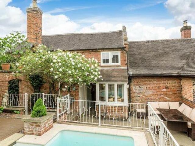 House for sale in Lyons, Greater London