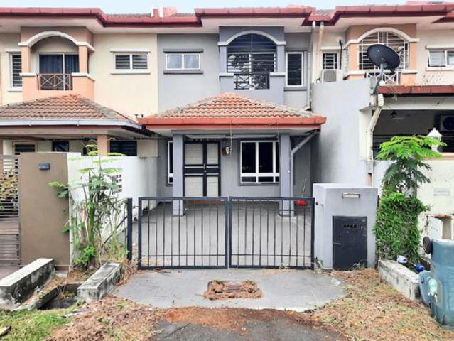 Terraced House for sale in Seri Kembangan, Majlis Bandaraya Subang Jaya