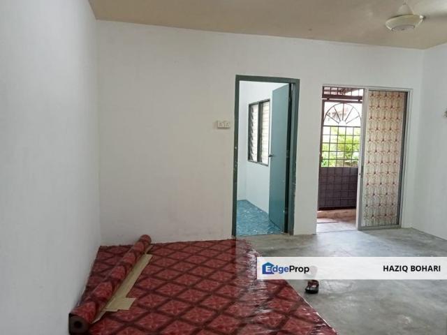 Flat for sale in Sendayan Village, Negeri Sembilan